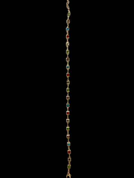 SQUARE COLORFUL HAT CHAIN