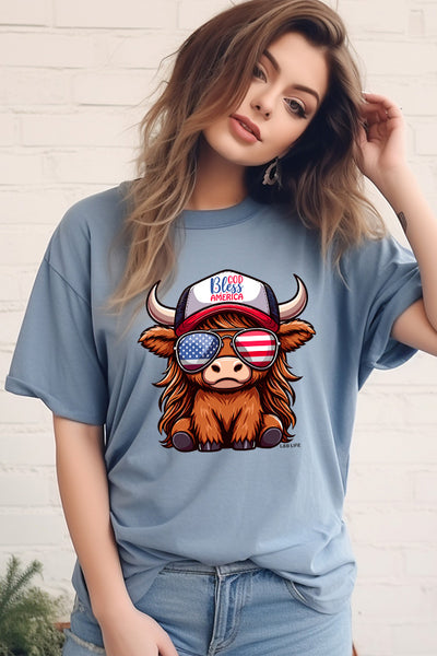 CC DTF AMERICAN GLASSES COW Graphic Tshirt - ICE BLUE