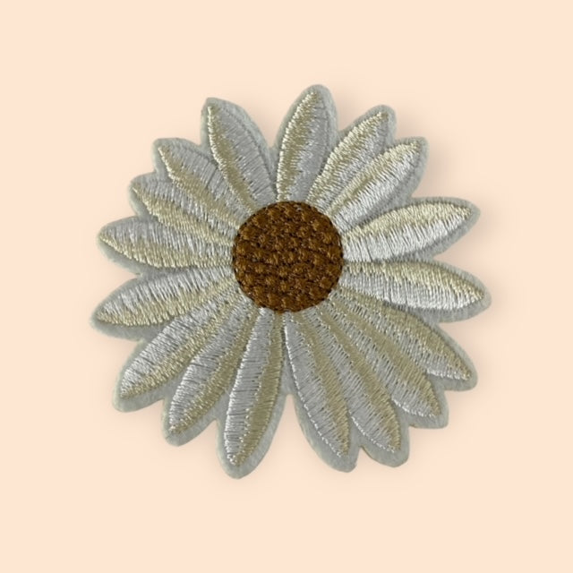 WHITE DAISY HAT PATCH